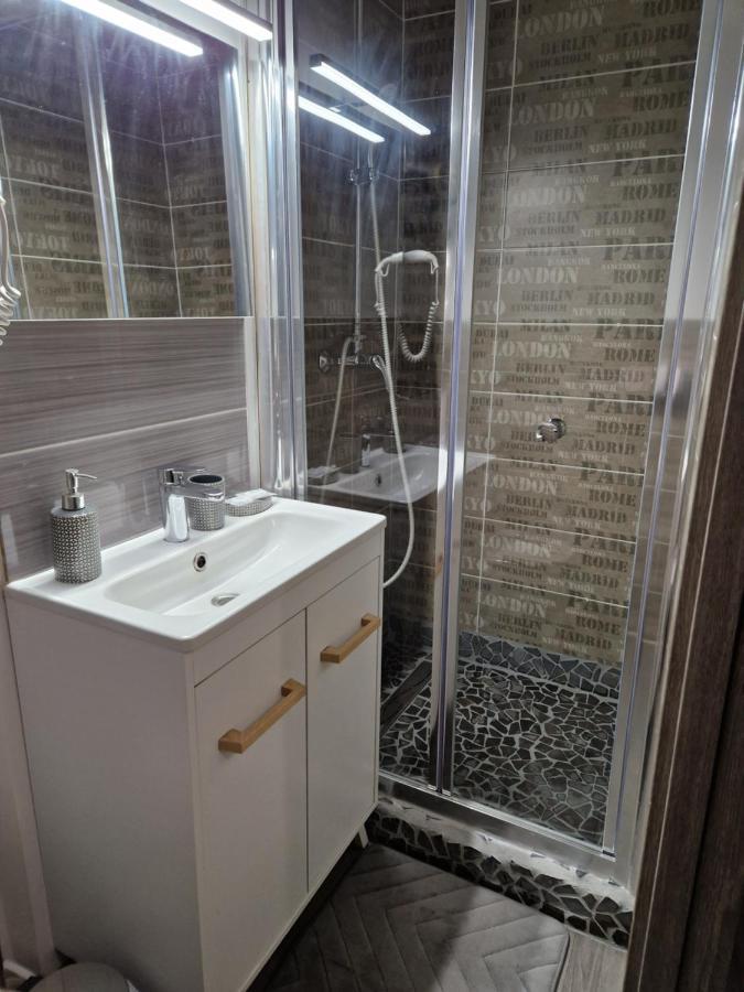 Studio Meuble Au Rdc , Proche Lac Aix-les-Bains Dış mekan fotoğraf